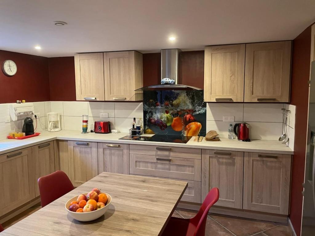 Les Meubles De Lassou Gite Lombers Exteriör bild