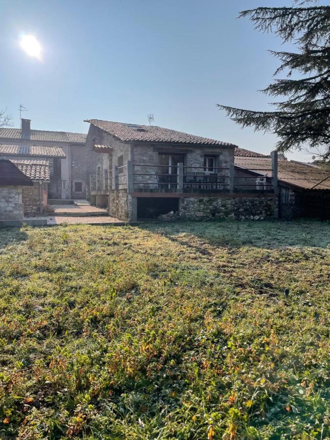 Les Meubles De Lassou Gite Lombers Exteriör bild
